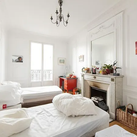 Hausmann 3bd Apt. In The 16th Arr * Paris
